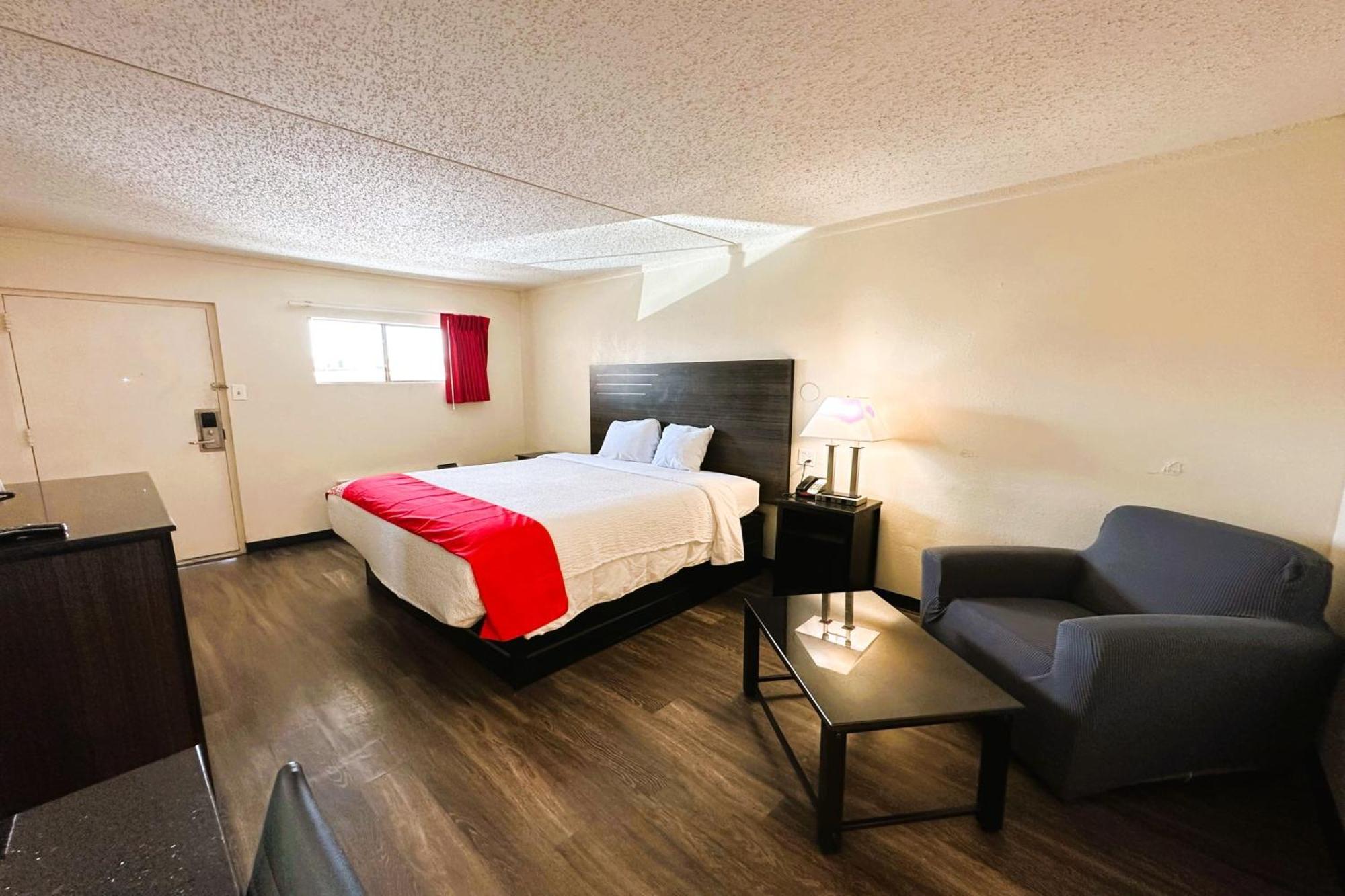 Oyo Hotel San Antonio Lackland Afb Seaworld Hwy 90 W Екстериор снимка