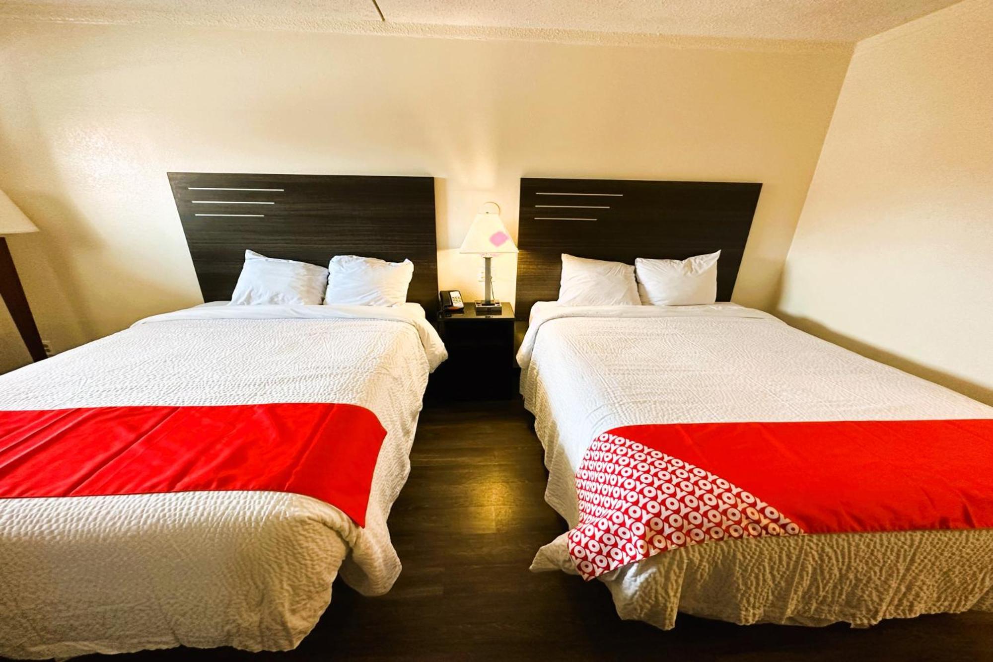 Oyo Hotel San Antonio Lackland Afb Seaworld Hwy 90 W Екстериор снимка