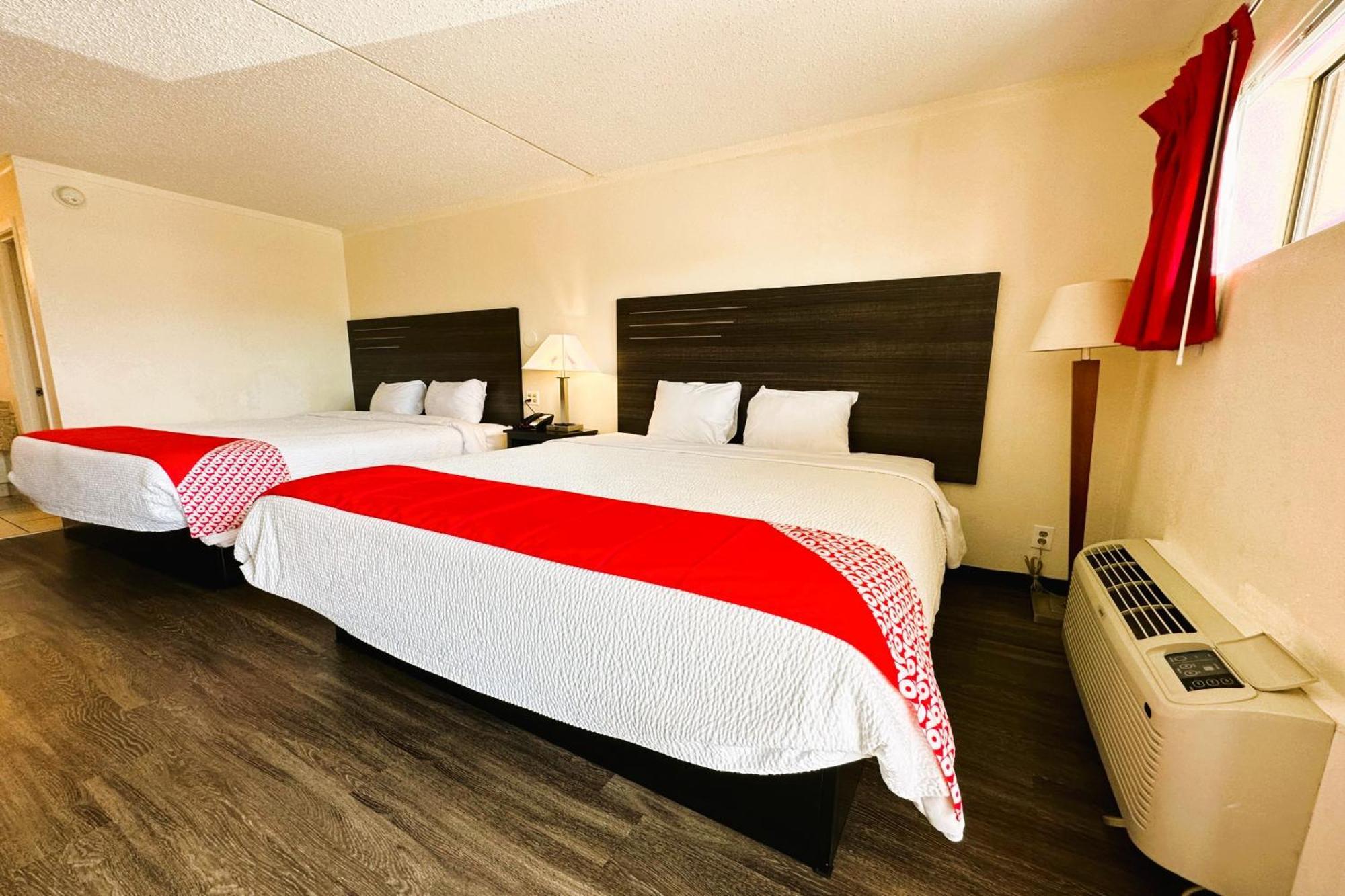 Oyo Hotel San Antonio Lackland Afb Seaworld Hwy 90 W Екстериор снимка