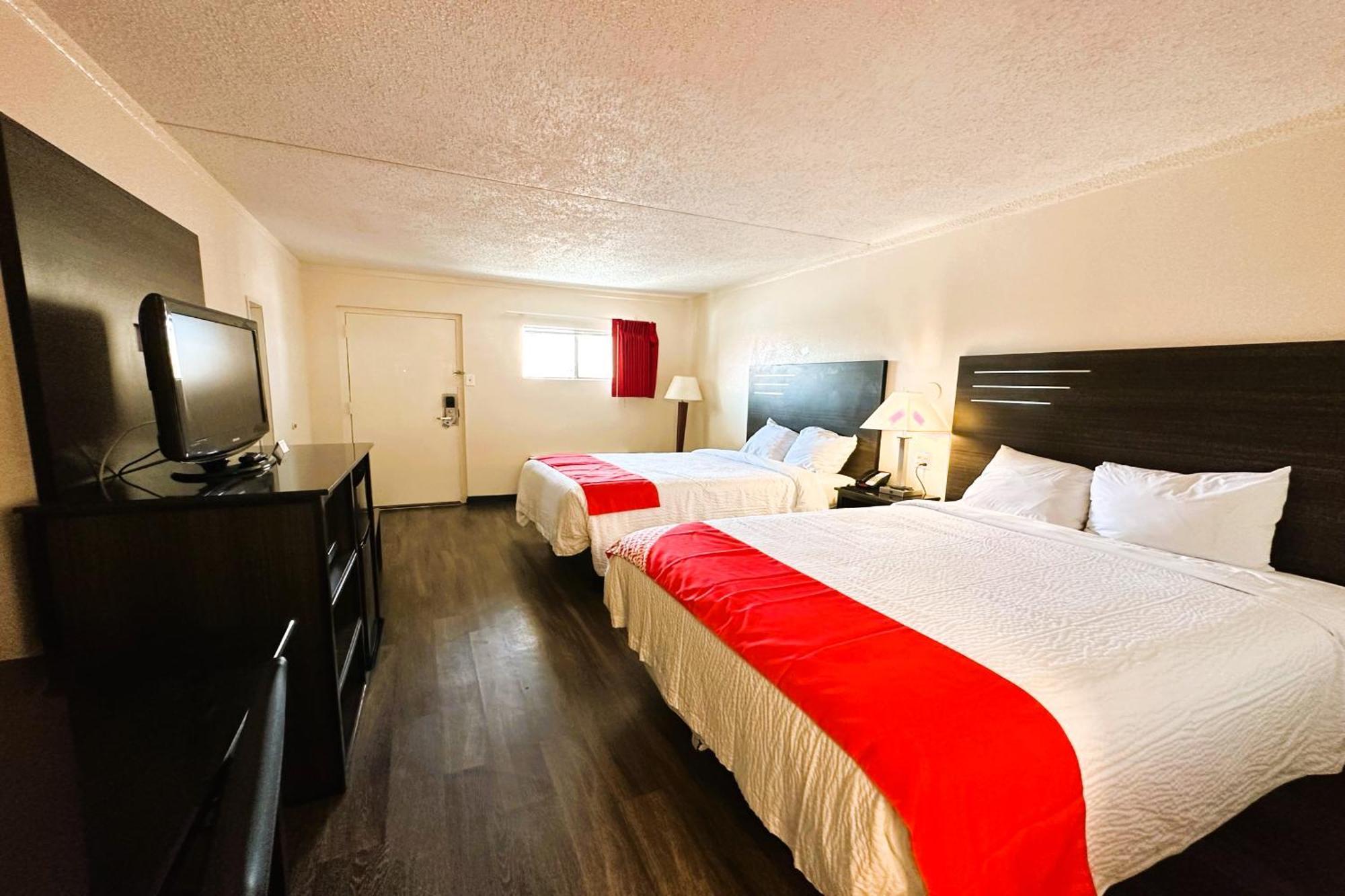 Oyo Hotel San Antonio Lackland Afb Seaworld Hwy 90 W Екстериор снимка
