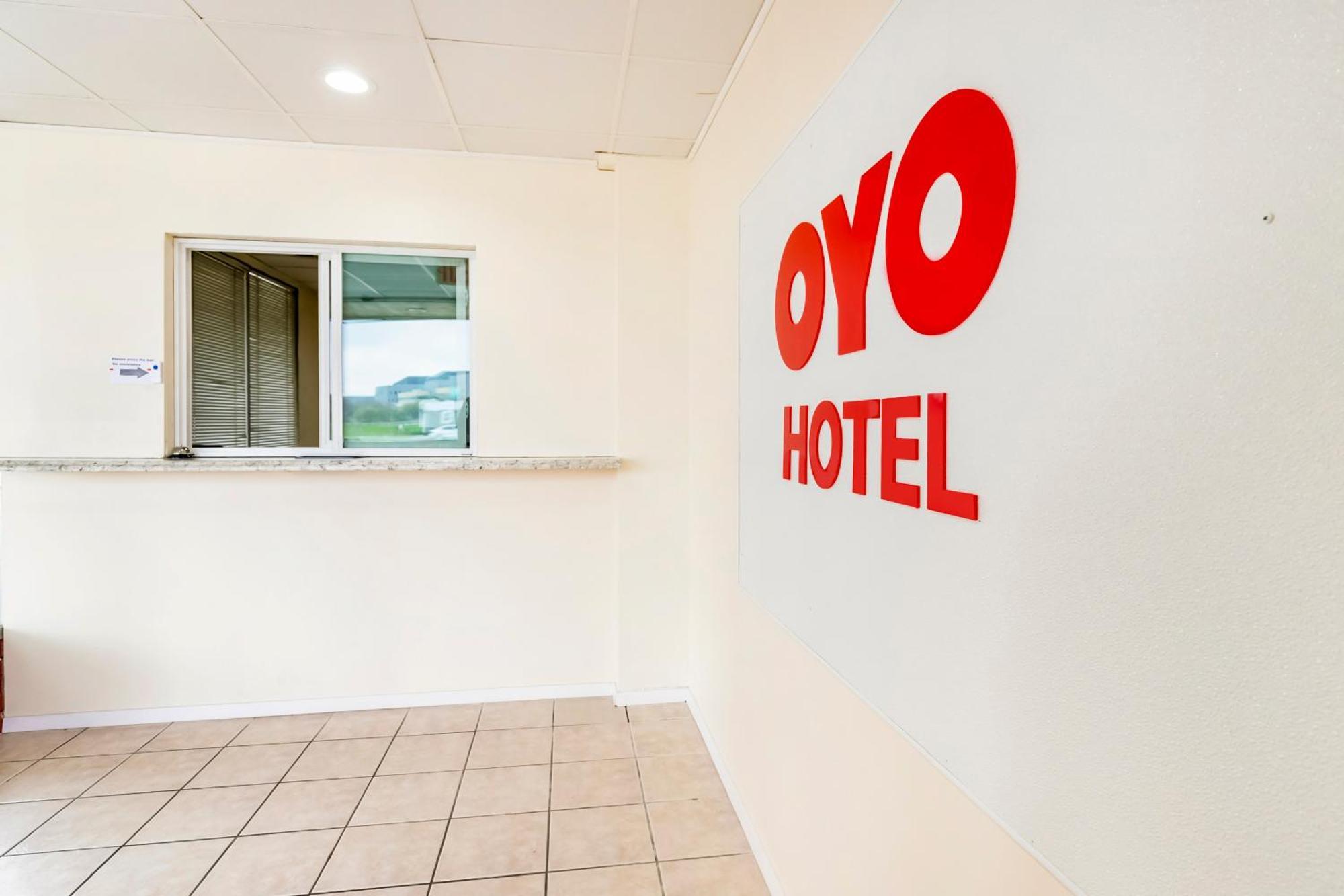Oyo Hotel San Antonio Lackland Afb Seaworld Hwy 90 W Екстериор снимка