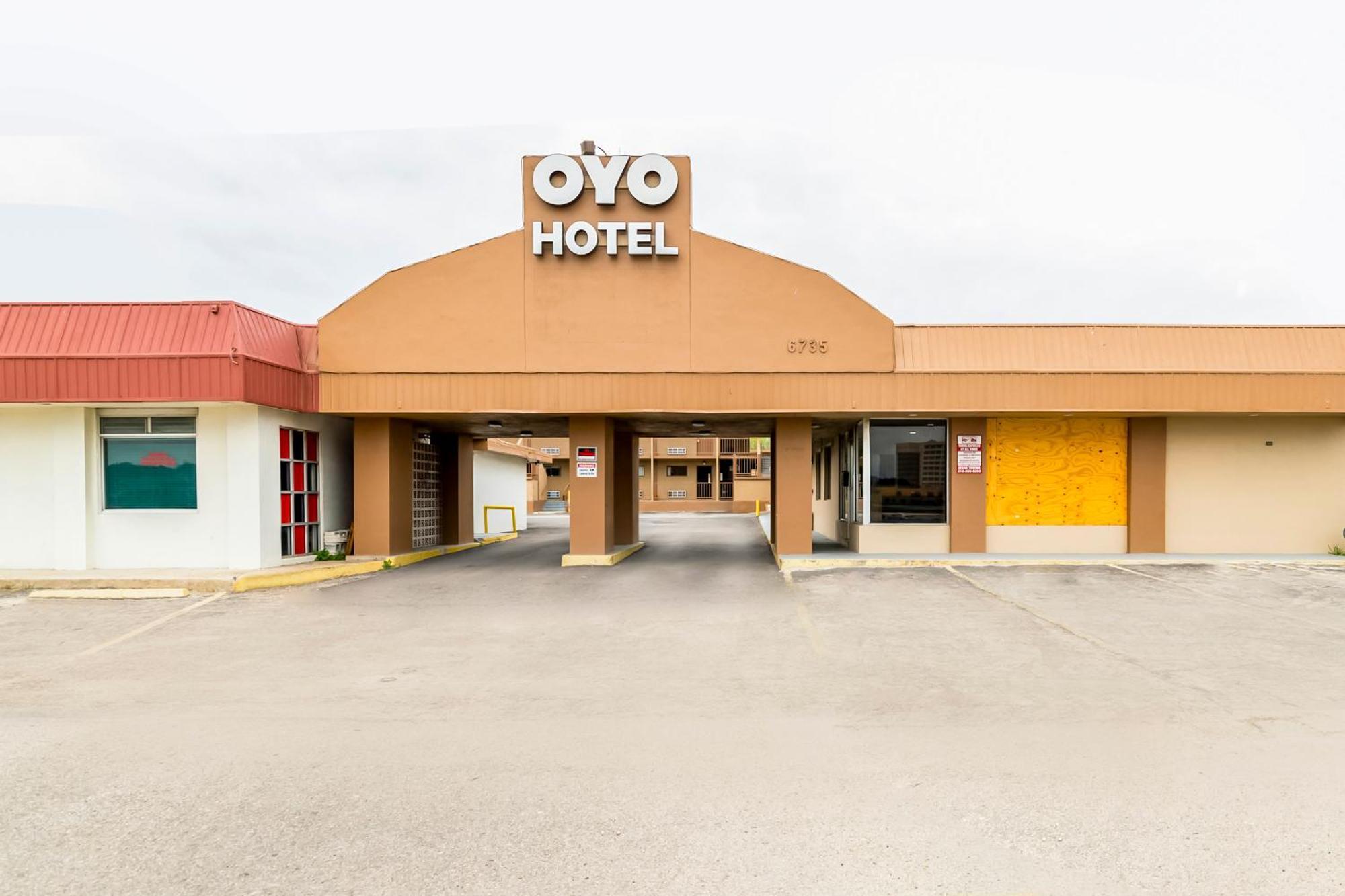 Oyo Hotel San Antonio Lackland Afb Seaworld Hwy 90 W Екстериор снимка