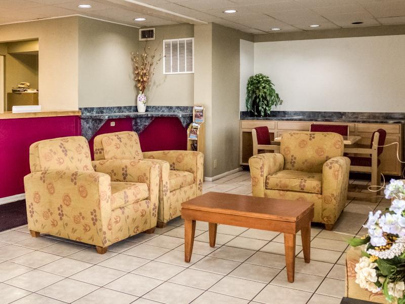 Oyo Hotel San Antonio Lackland Afb Seaworld Hwy 90 W Екстериор снимка